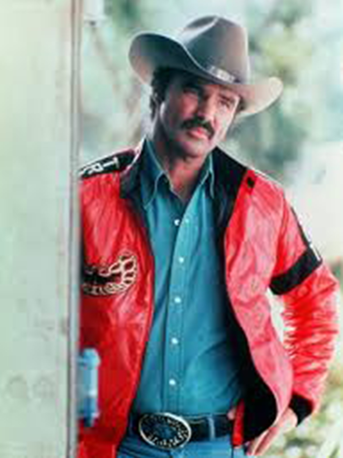 Burt-Reynolds-Smokey-and-the-Jacket.jpg
