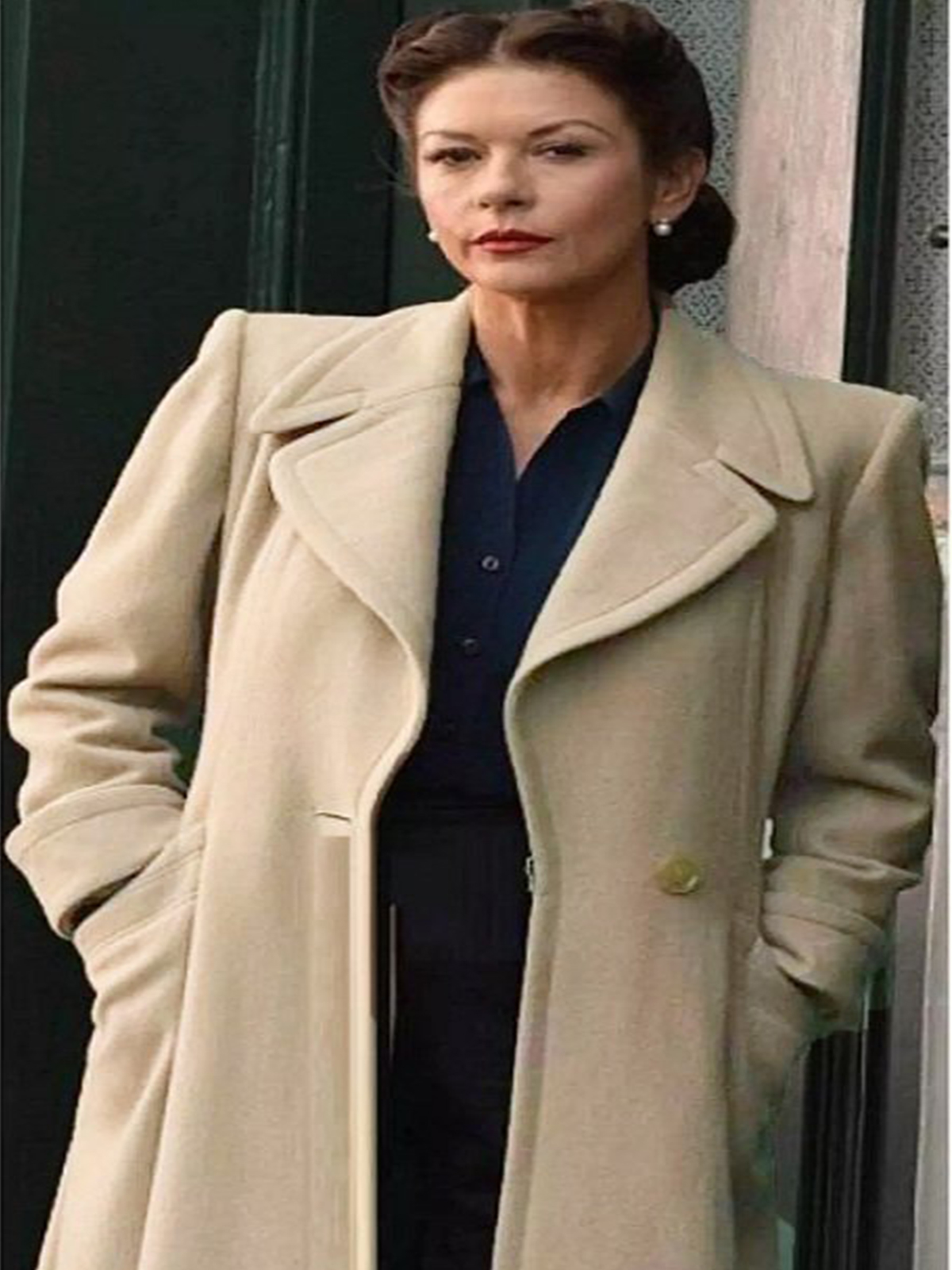 Catherine Zeta-Jones Dad’s Trench Wool Coat