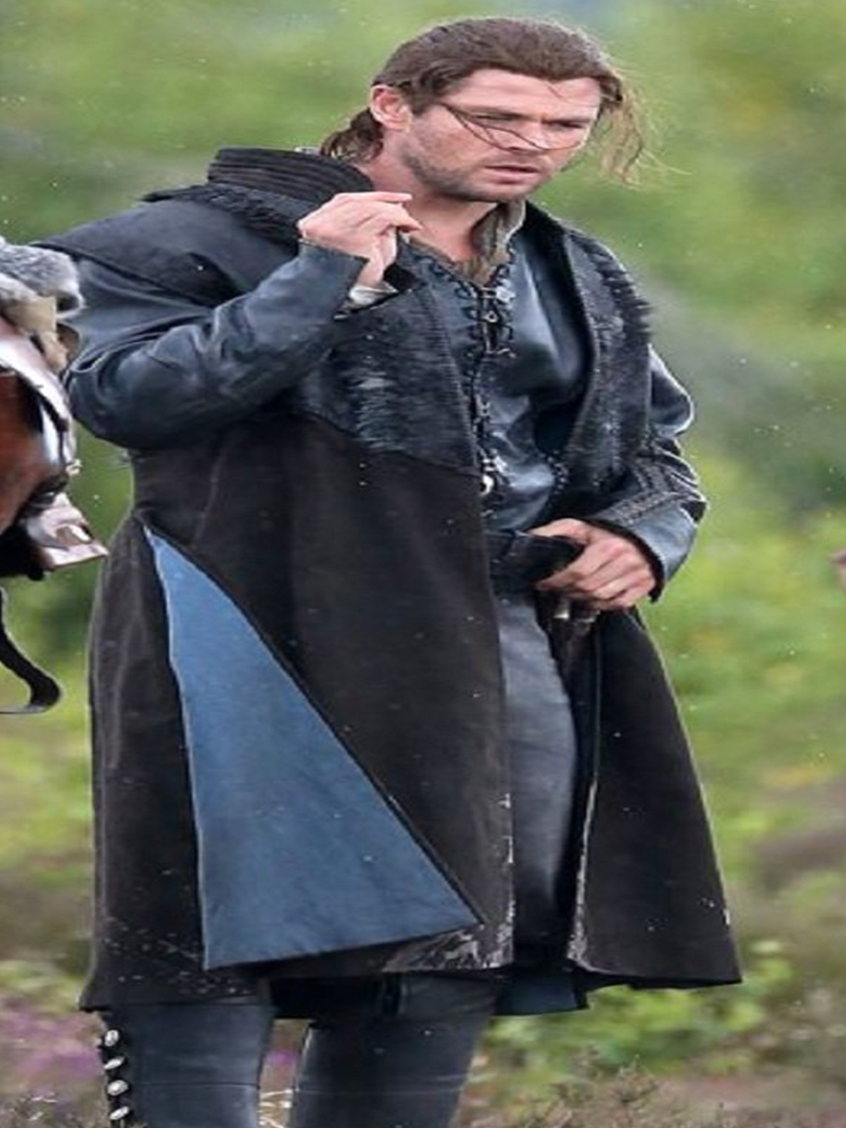 Chris Hemsworth The Huntsman Trench Vest With Coat