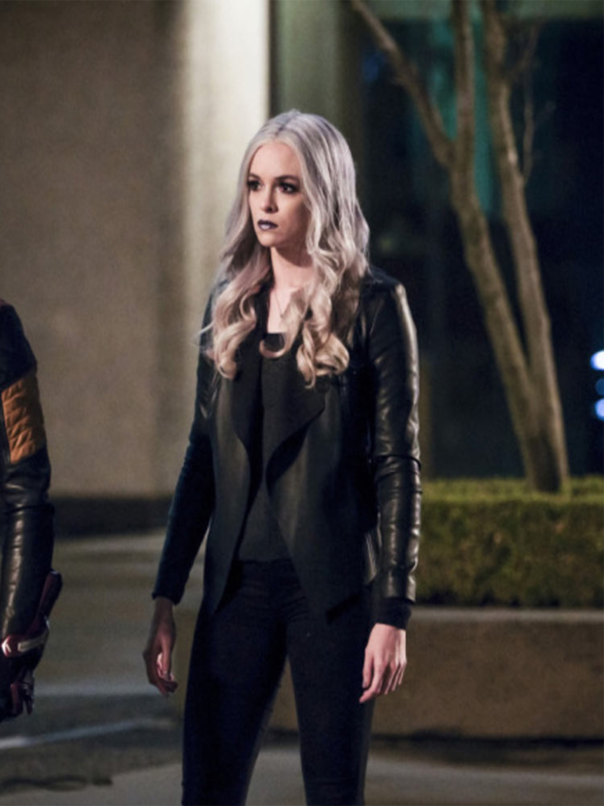 The Flash S05 Caitlin Snow Leather Jacket