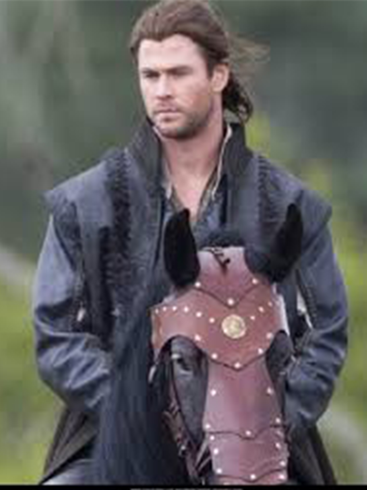 Chris Hemsworth The Huntsman Trench Vest With Coat